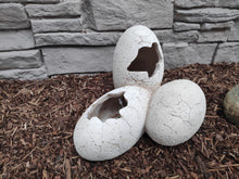 Cargar imagen en el visor de la galería, Refugio Huevos Cueva