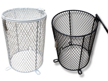 Cargar imagen en el visor de la galería, Jaula metálica de protección para bombillas - ReptilHábitat