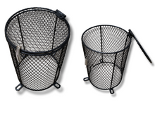 Cargar imagen en el visor de la galería, Jaula metálica de protección para bombillas - ReptilHábitat